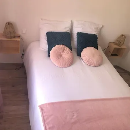 Holiday home Jolie Maison De Village Confort *